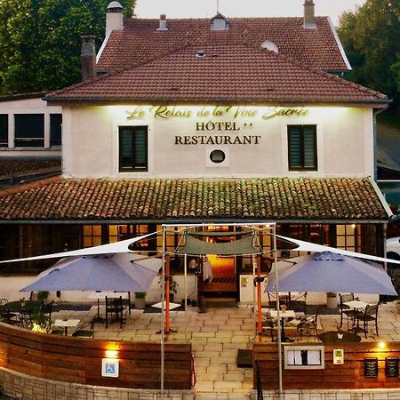 Logis Le Relais De La Voie Sacree Hotell Issoncourt Exteriör bild