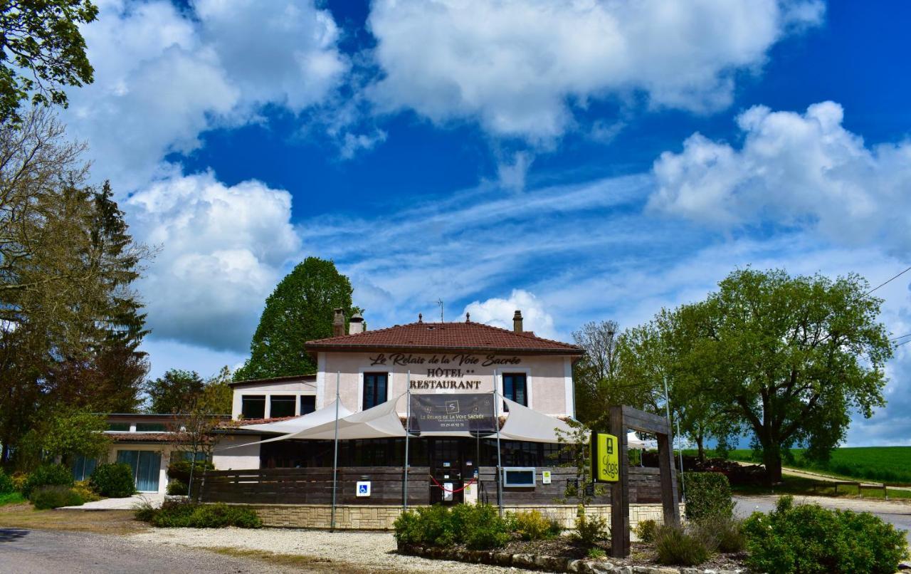 Logis Le Relais De La Voie Sacree Hotell Issoncourt Exteriör bild